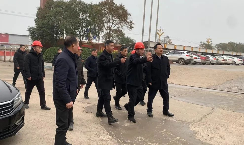  市委書記鄭紹春節(jié)走訪瑞陽集團(tuán)，指導(dǎo)...