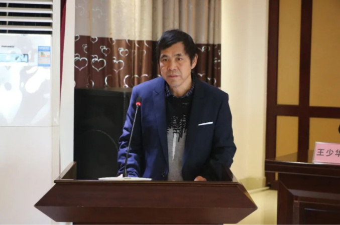 各分廠設(shè)備經(jīng)理、廠長及總經(jīng)理做表態(tài)發(fā)言.jpg